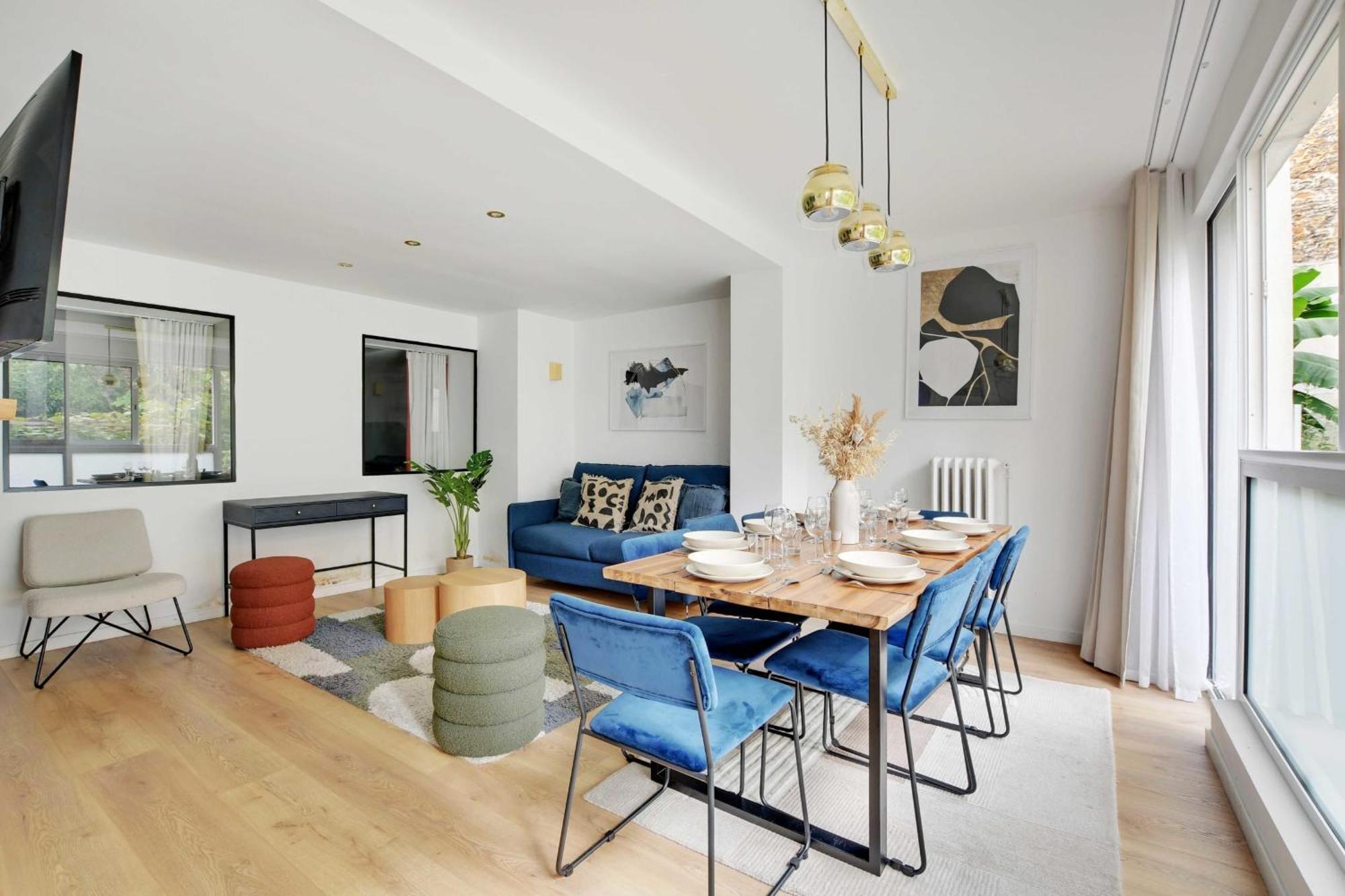Incroyable - 3br-8p - Pl De La Nation Apartment